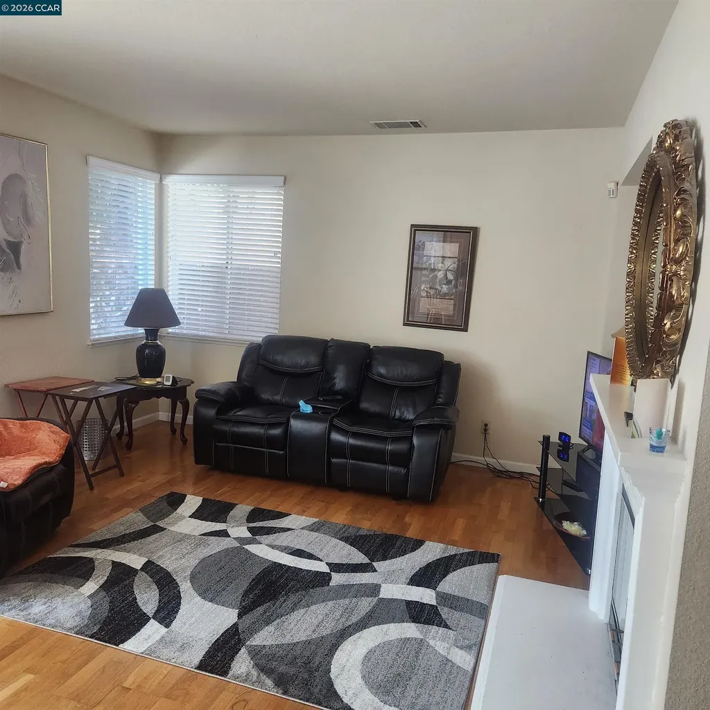 331 Avalon Circle Pittsburg CA 94565