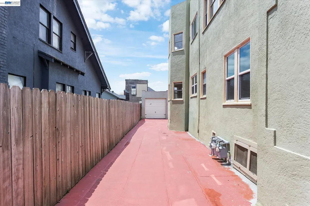125 12th Street Richmond CA 94801