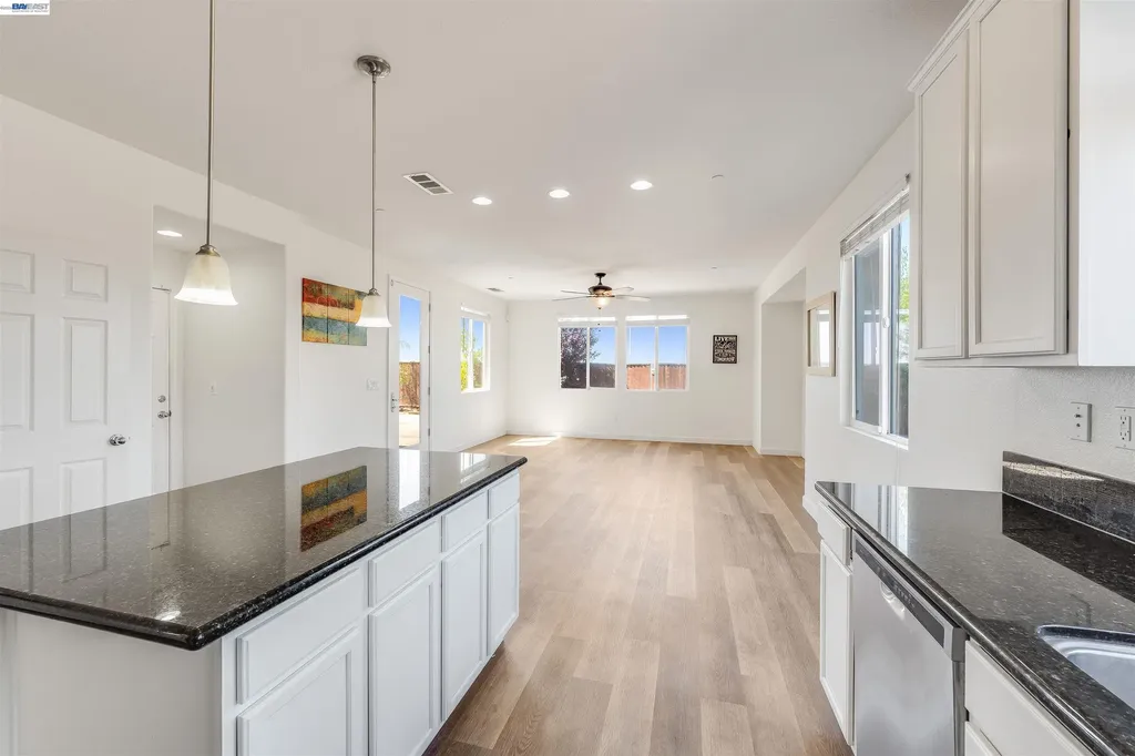 2229 Botany Bay Drive Pittsburg CA 94565