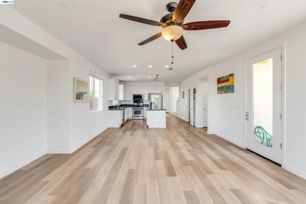 2229 Botany Bay Drive Pittsburg CA 94565