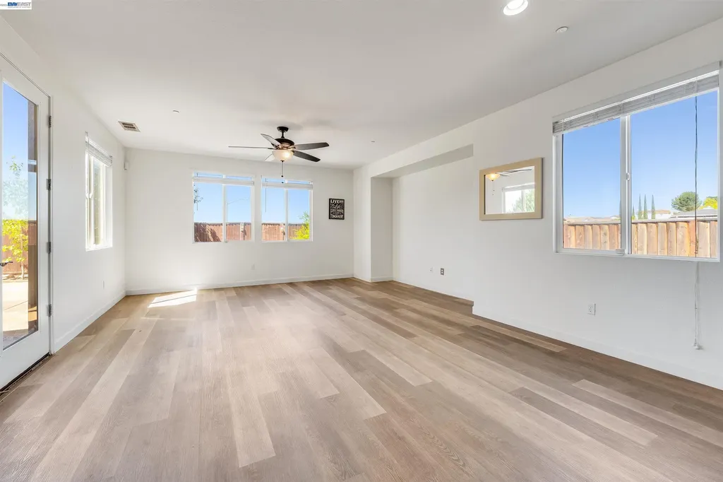 2229 Botany Bay Drive Pittsburg CA 94565
