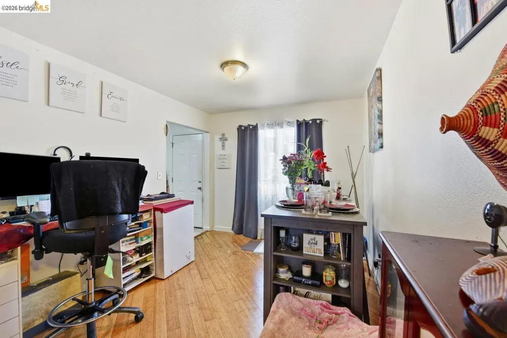 5936 Martin Luther King Jr Way Oakland CA 94609