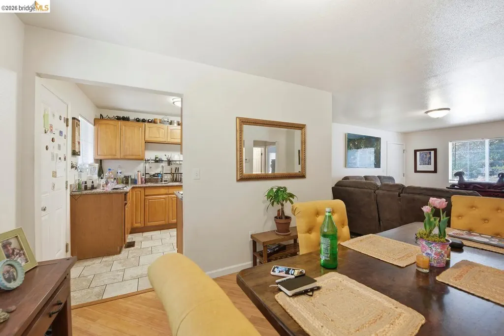 5936 Martin Luther King Jr Way Oakland CA 94609