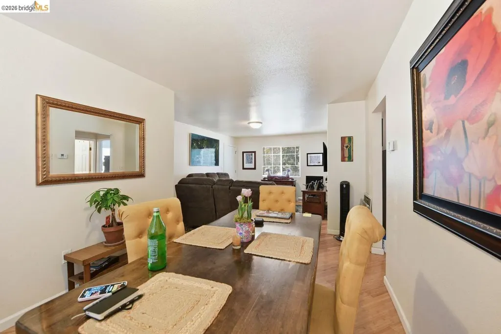 5936 Martin Luther King Jr Way Oakland CA 94609