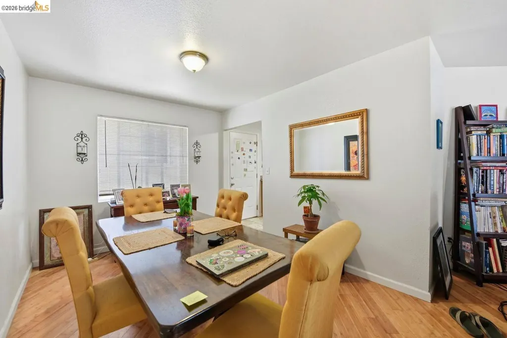 5936 Martin Luther King Jr Way Oakland CA 94609