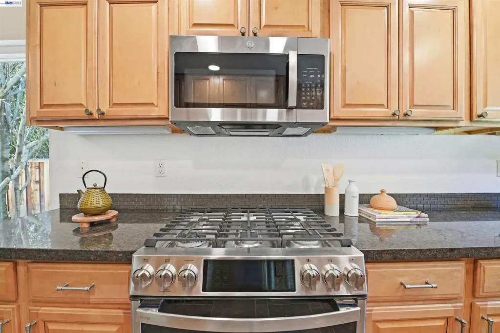 467 Lowell Place Fremont CA 94536