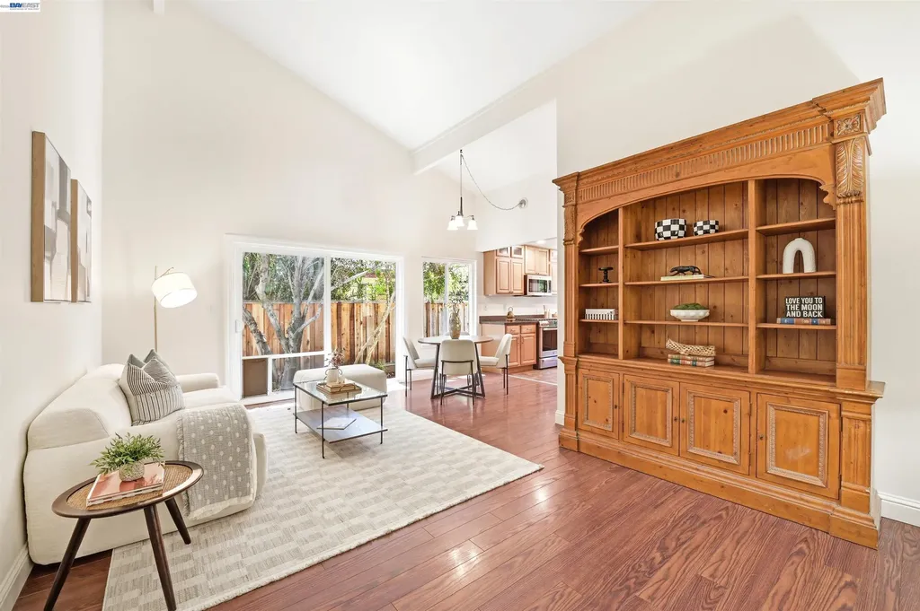 467 Lowell Place Fremont CA 94536