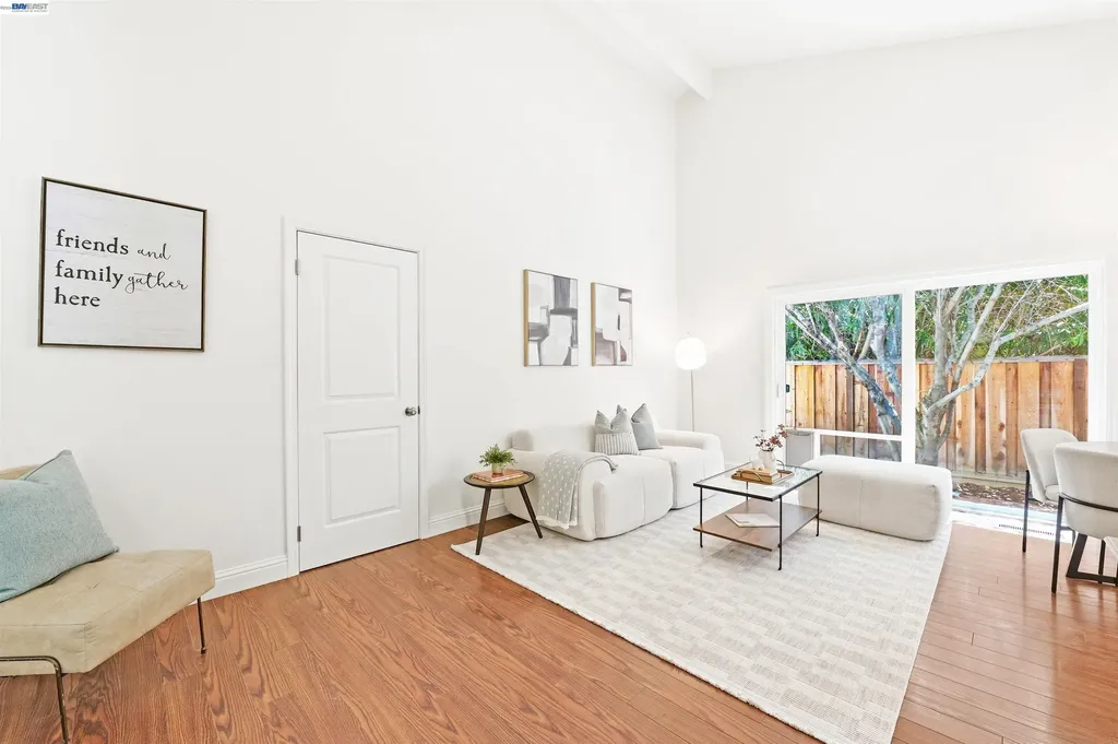467 Lowell Place Fremont CA 94536