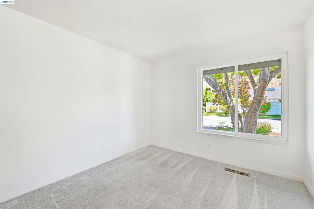 467 Lowell Place Fremont CA 94536