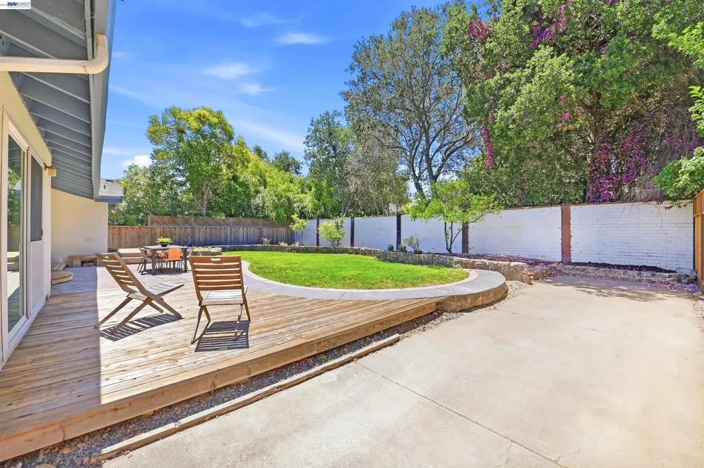 467 Lowell Place Fremont CA 94536