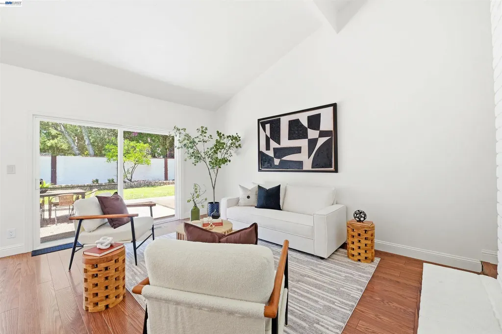 467 Lowell Place Fremont CA 94536