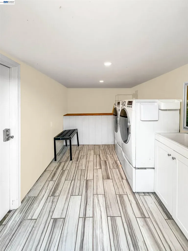 2120 Strang Avenue Castro Valley CA 94578