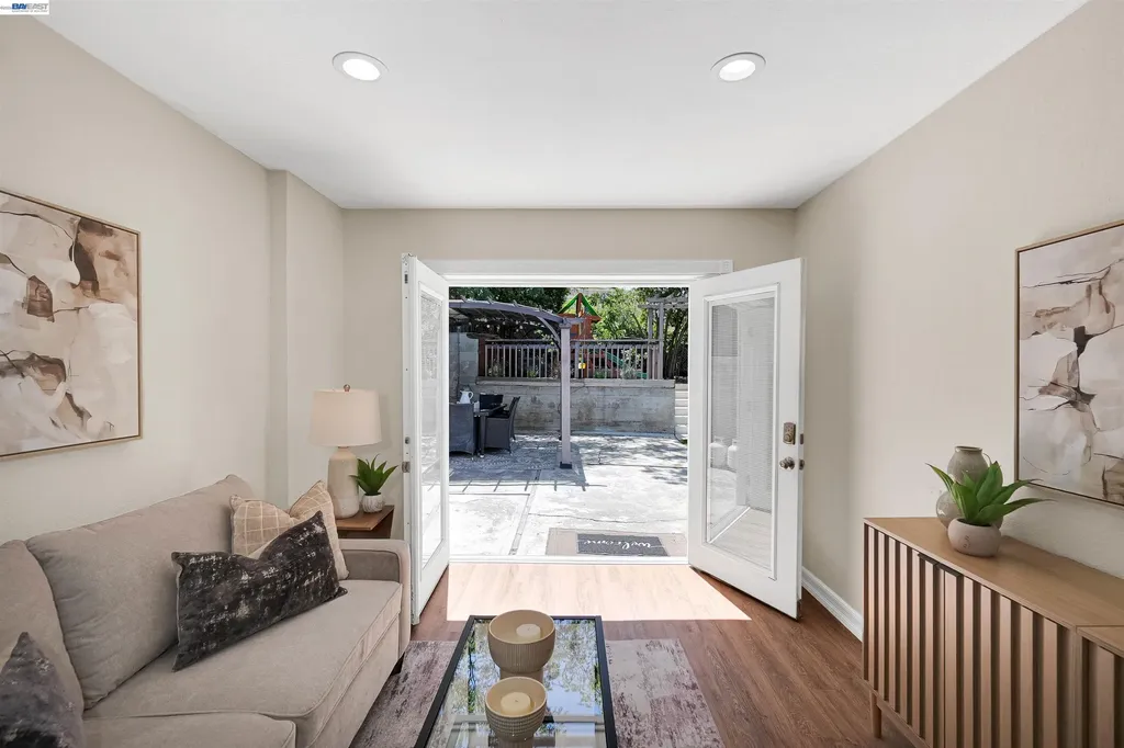 2120 Strang Avenue Castro Valley CA 94578