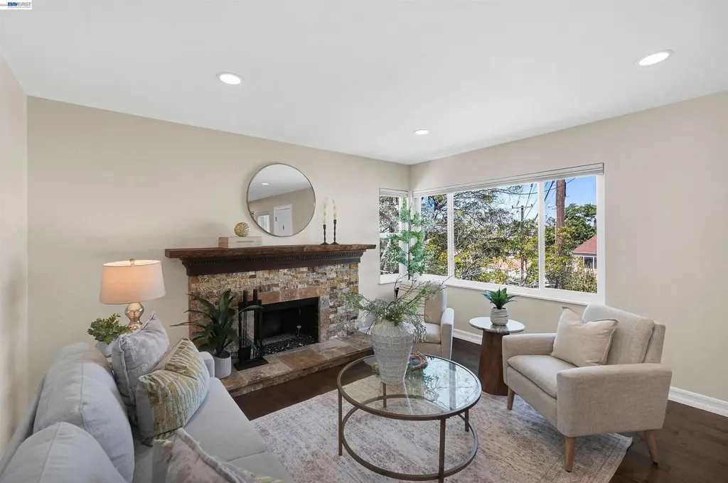 2120 Strang Avenue Castro Valley CA 94578