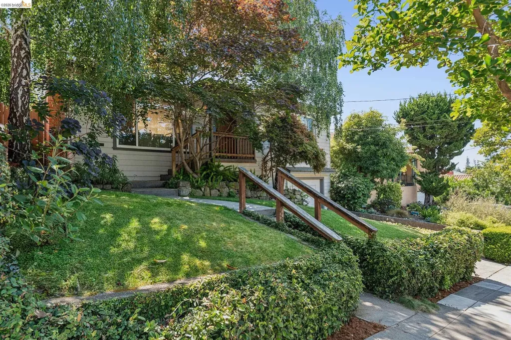 4201 Bayo Street Oakland CA 94619