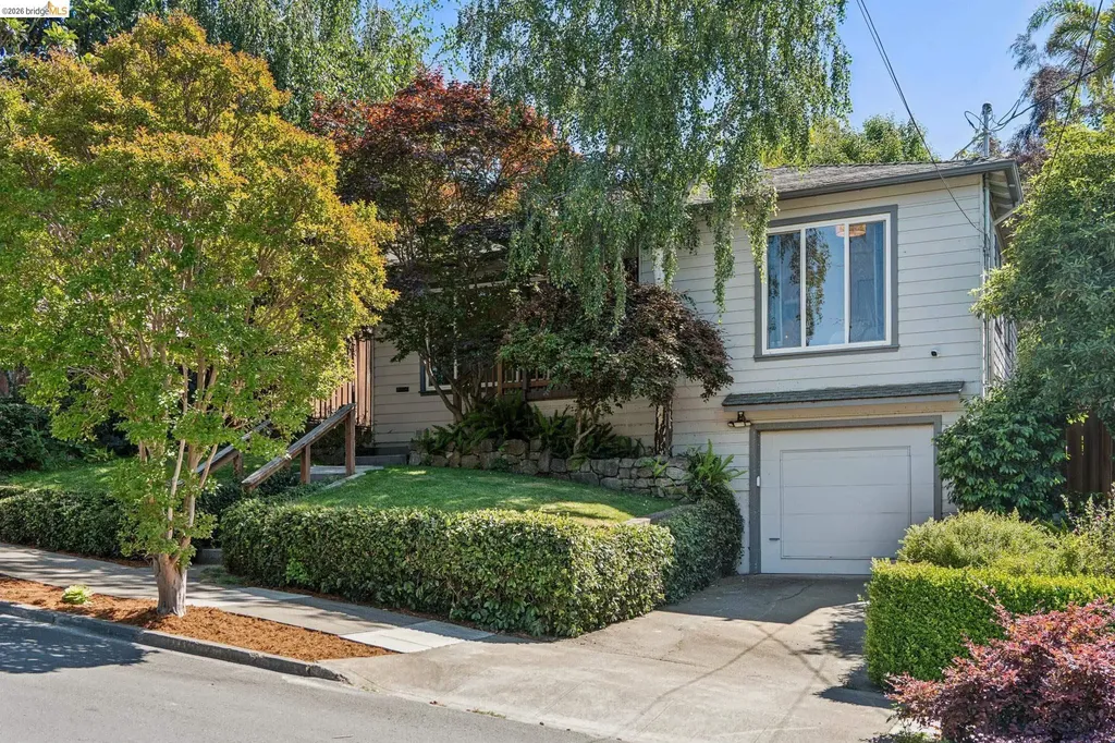 4201 Bayo Street Oakland CA 94619
