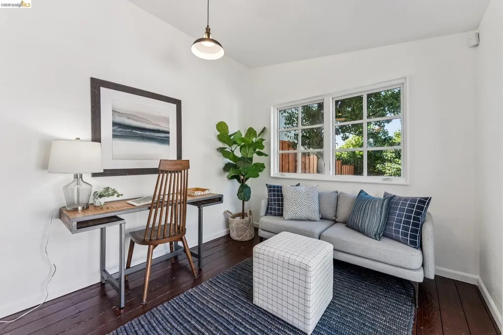 4201 Bayo Street Oakland CA 94619