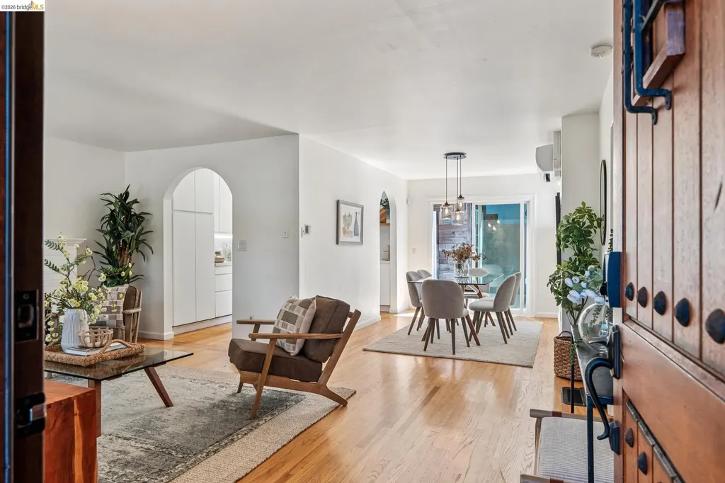 4201 Bayo Street Oakland CA 94619