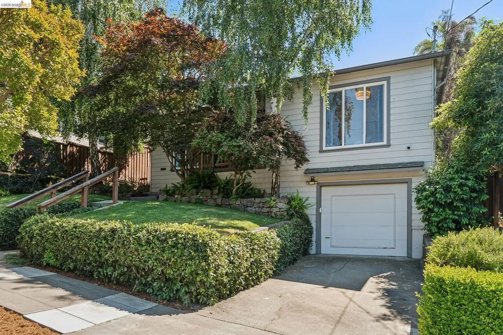 4201 Bayo Street Oakland CA 94619