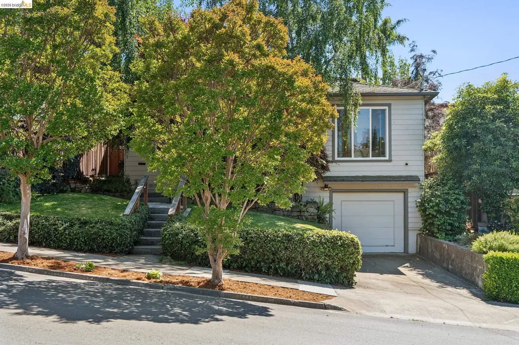 4201 Bayo Street Oakland CA 94619