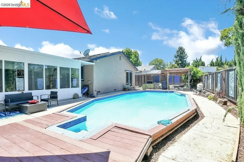 1249 Heavenly Drive Martinez CA 94553