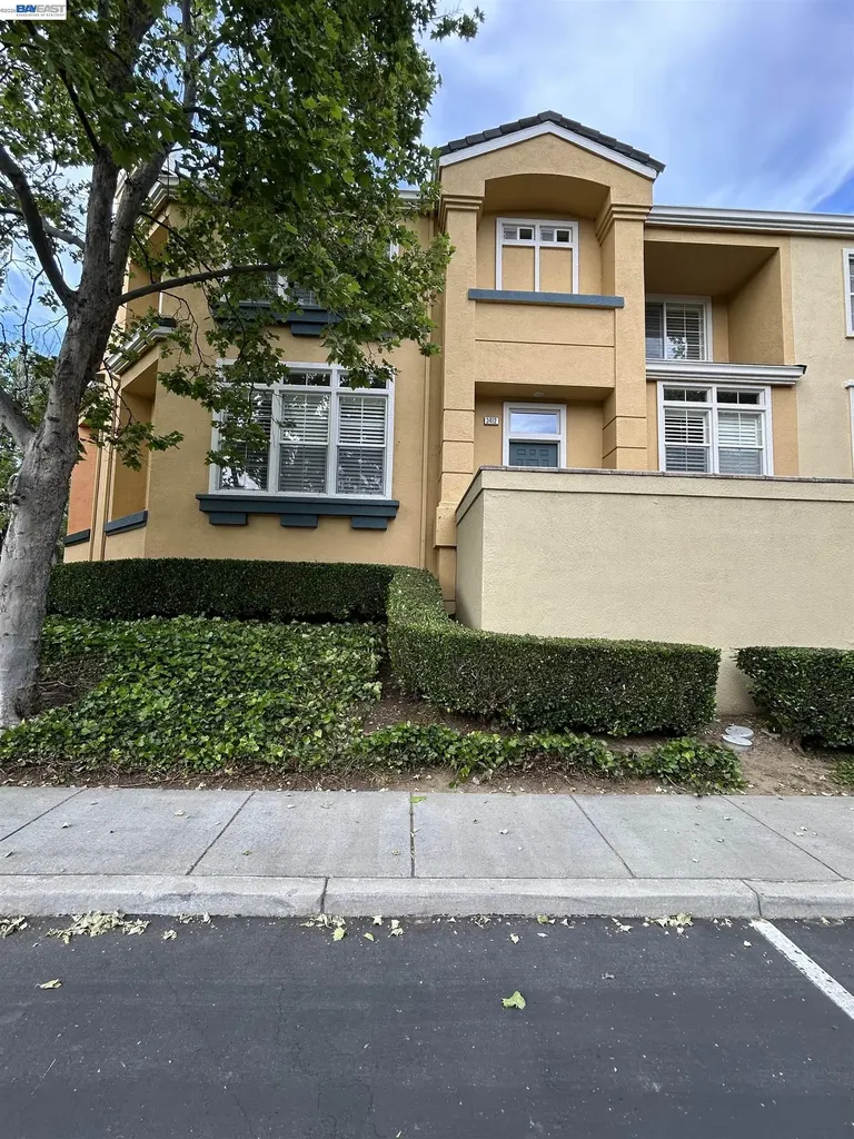 3412 Fitzsimmons Common Fremont CA 94538