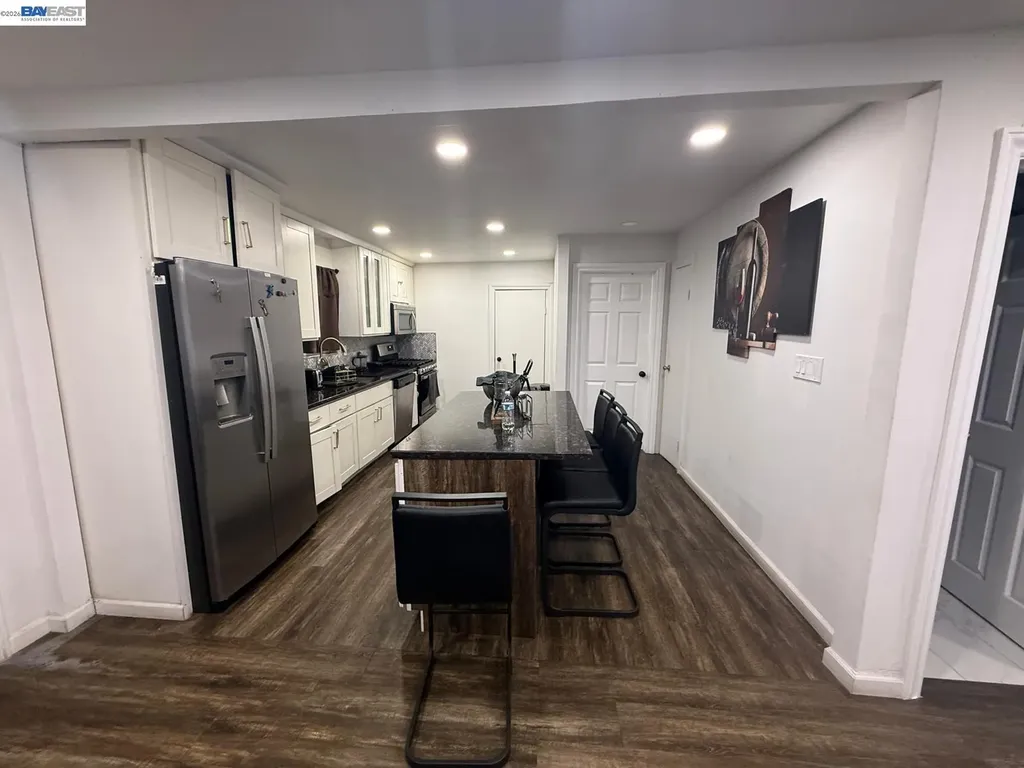 674 Clara Oakland CA 94603