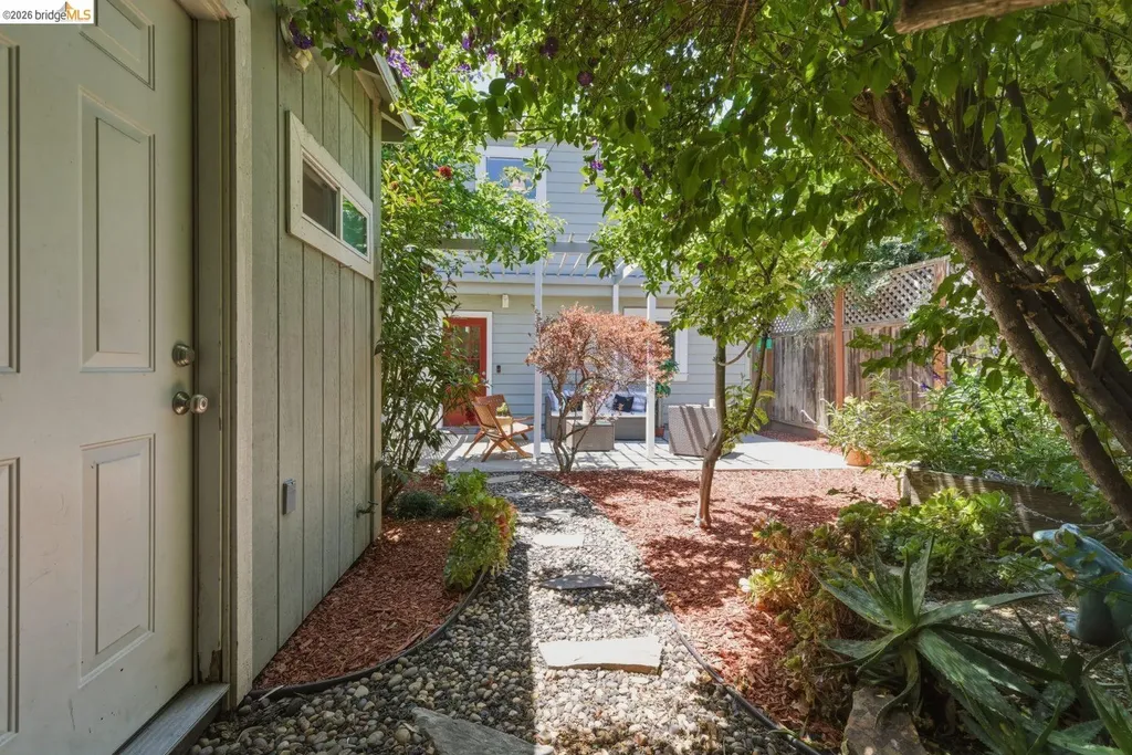 1116 20th Street Oakland CA 94606
