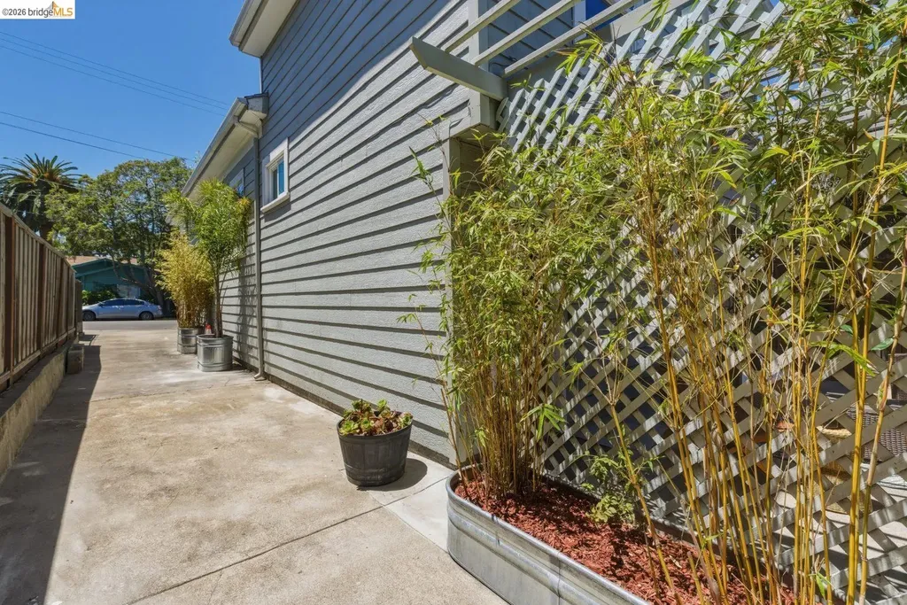 1116 20th Street Oakland CA 94606