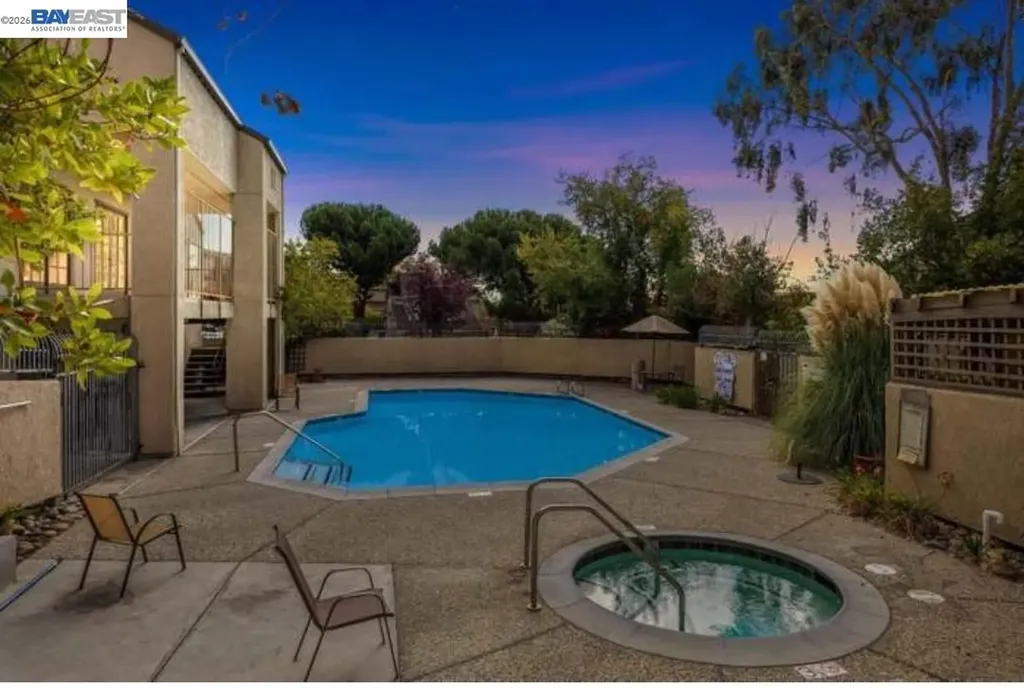 680 Dartmore Lane Hayward CA 94544