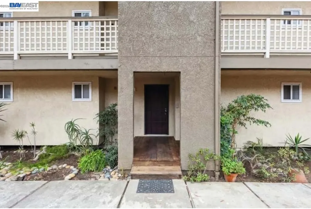 680 Dartmore Lane Hayward CA 94544