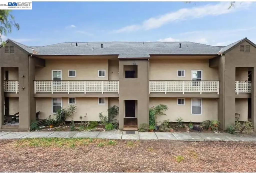 680 Dartmore Lane Hayward CA 94544