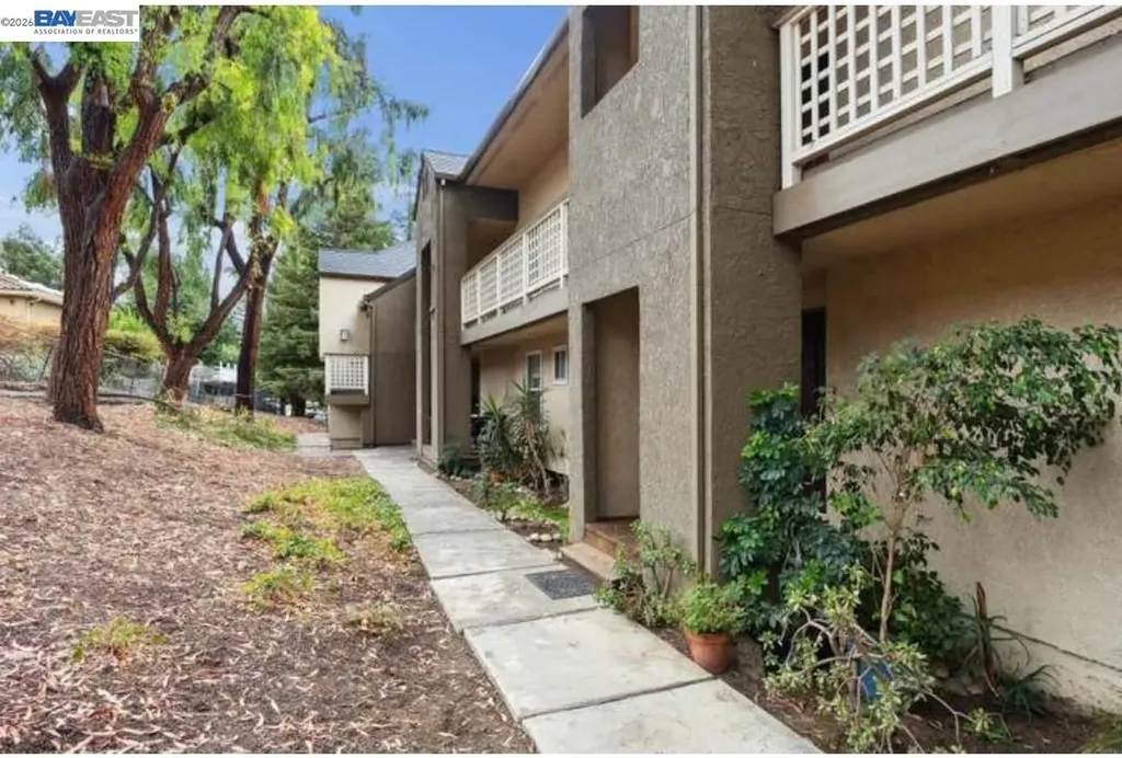 680 Dartmore Lane Hayward CA 94544