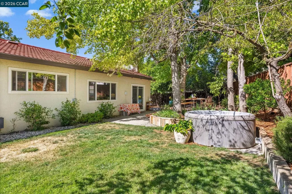 1924 Woodmoor Court Concord CA 94518