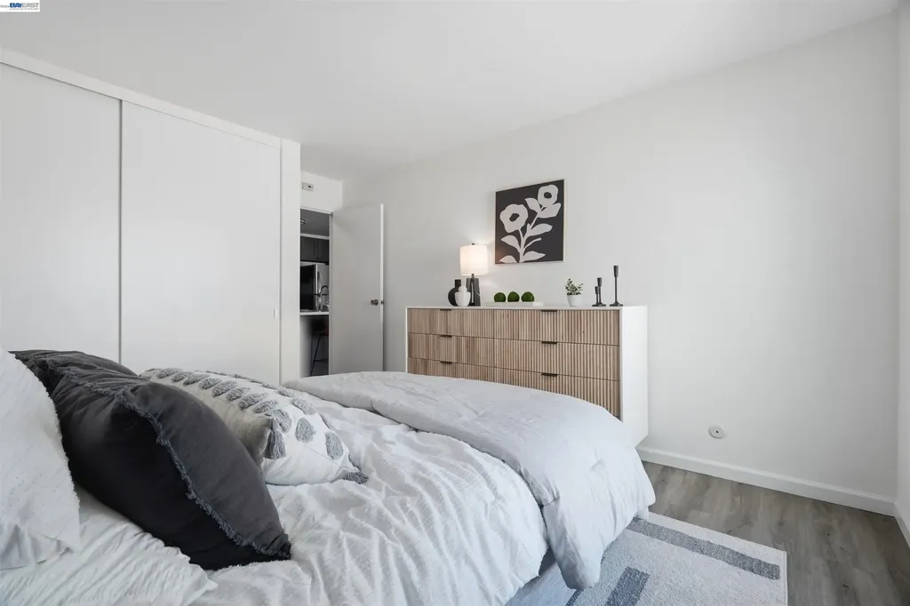199 Montecito Avenue Oakland CA 94610
