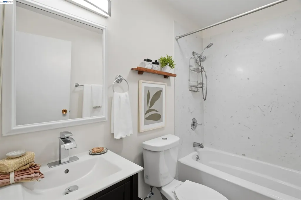 199 Montecito Avenue Oakland CA 94610