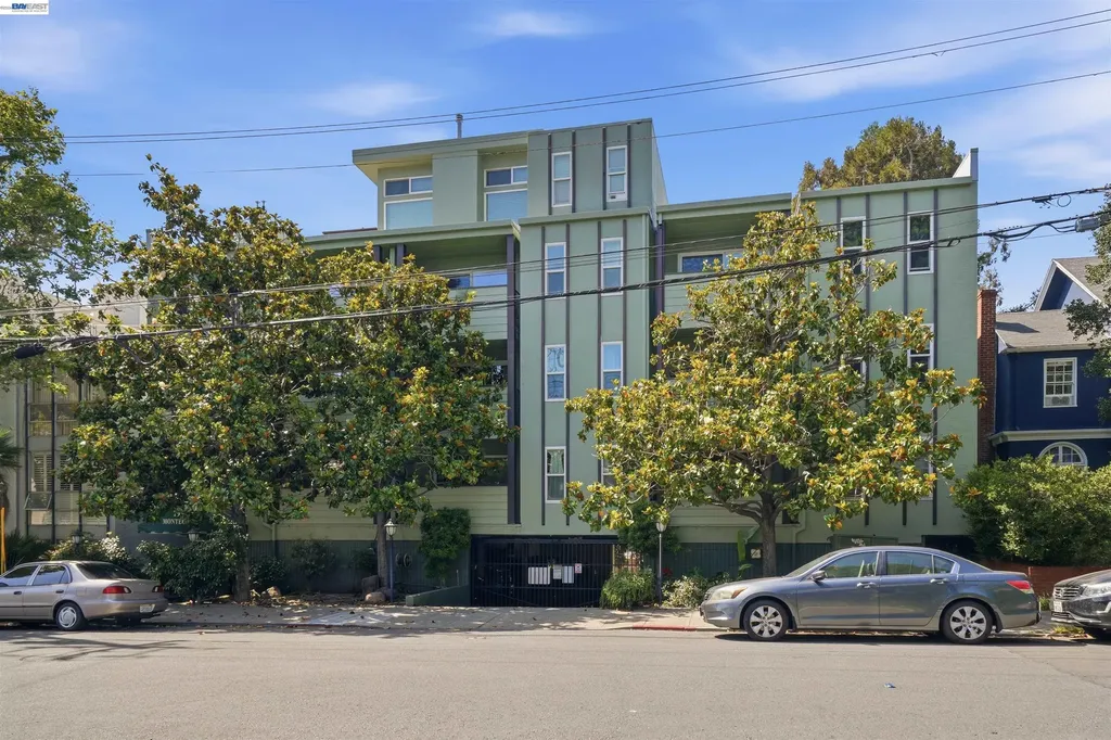 199 Montecito Avenue Oakland CA 94610