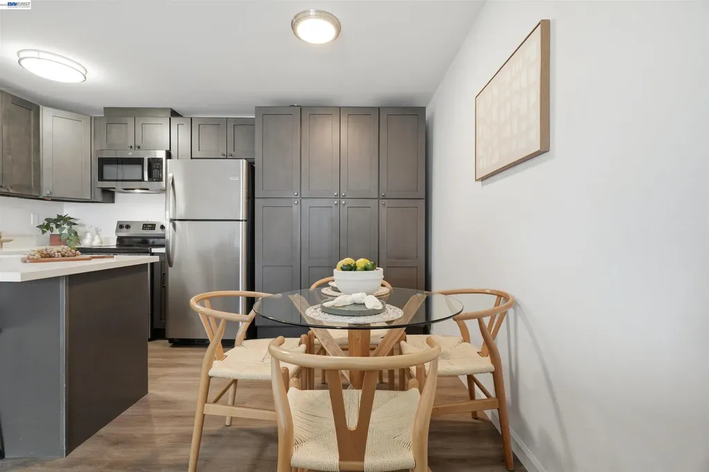 199 Montecito Avenue Oakland CA 94610