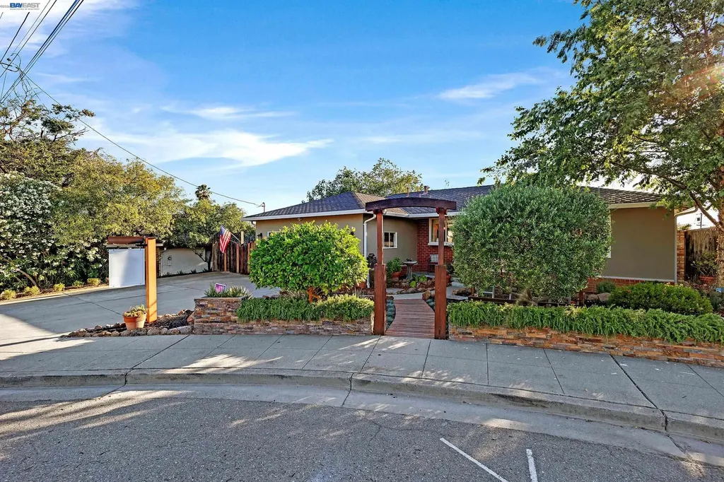 325 Polk Way Livermore CA 94550