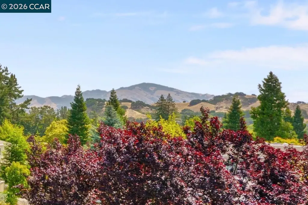 1549 Oakmont Walnut Creek CA 94595