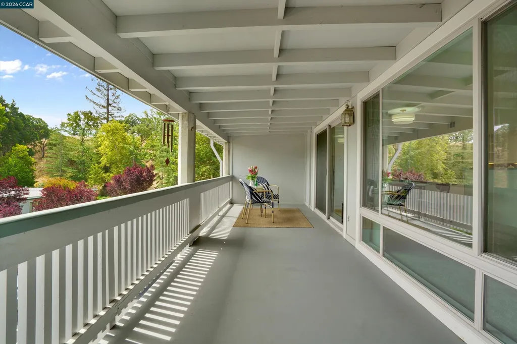 1549 Oakmont Walnut Creek CA 94595