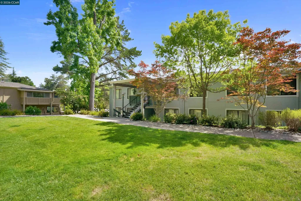 1549 Oakmont Walnut Creek CA 94595