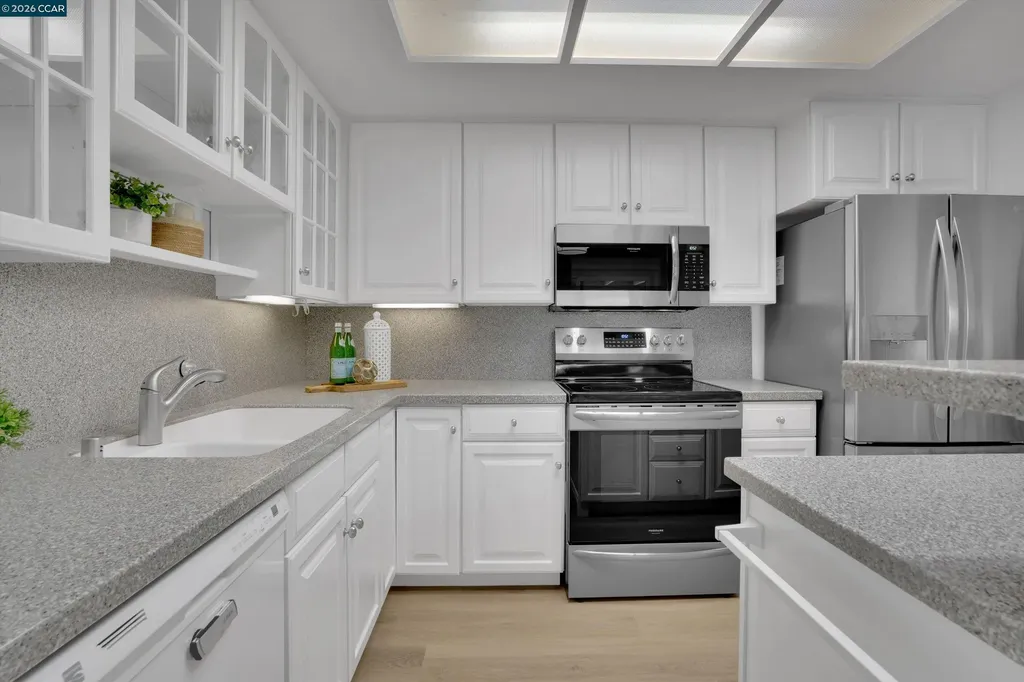 1549 Oakmont Walnut Creek CA 94595