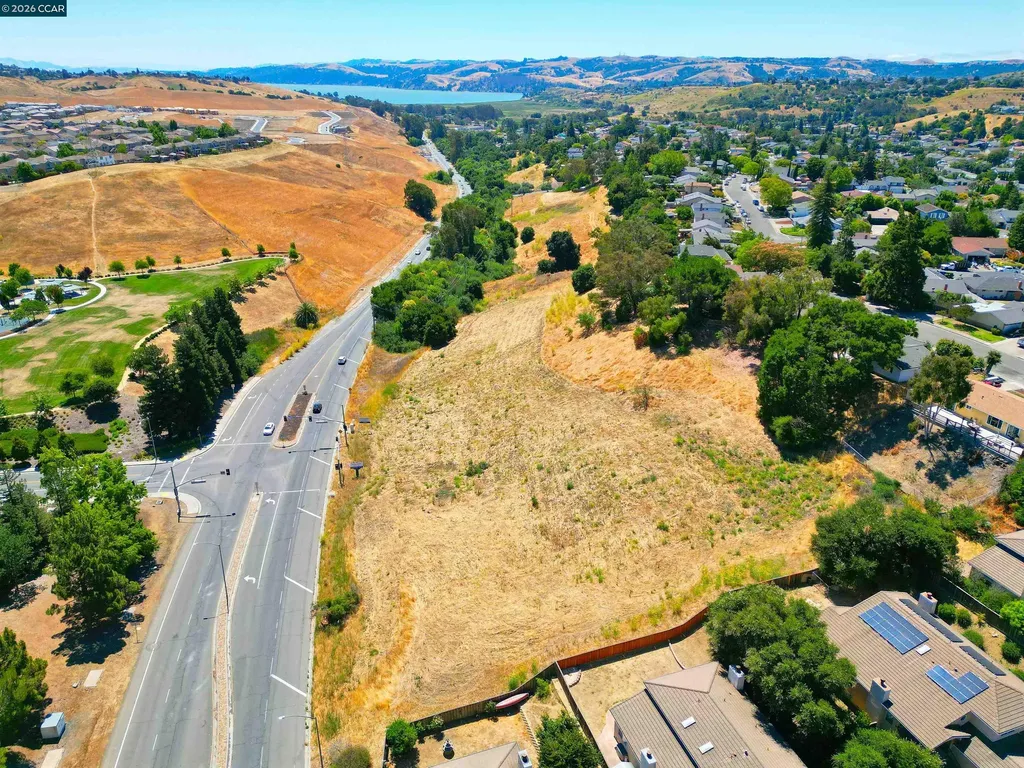 1025 Columbus Parkway Vallejo CA 94591
