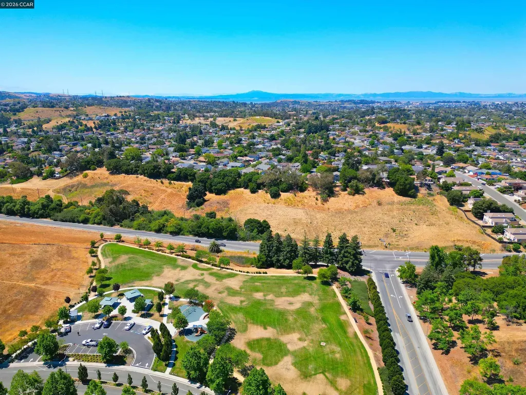 1025 Columbus Parkway Vallejo CA 94591