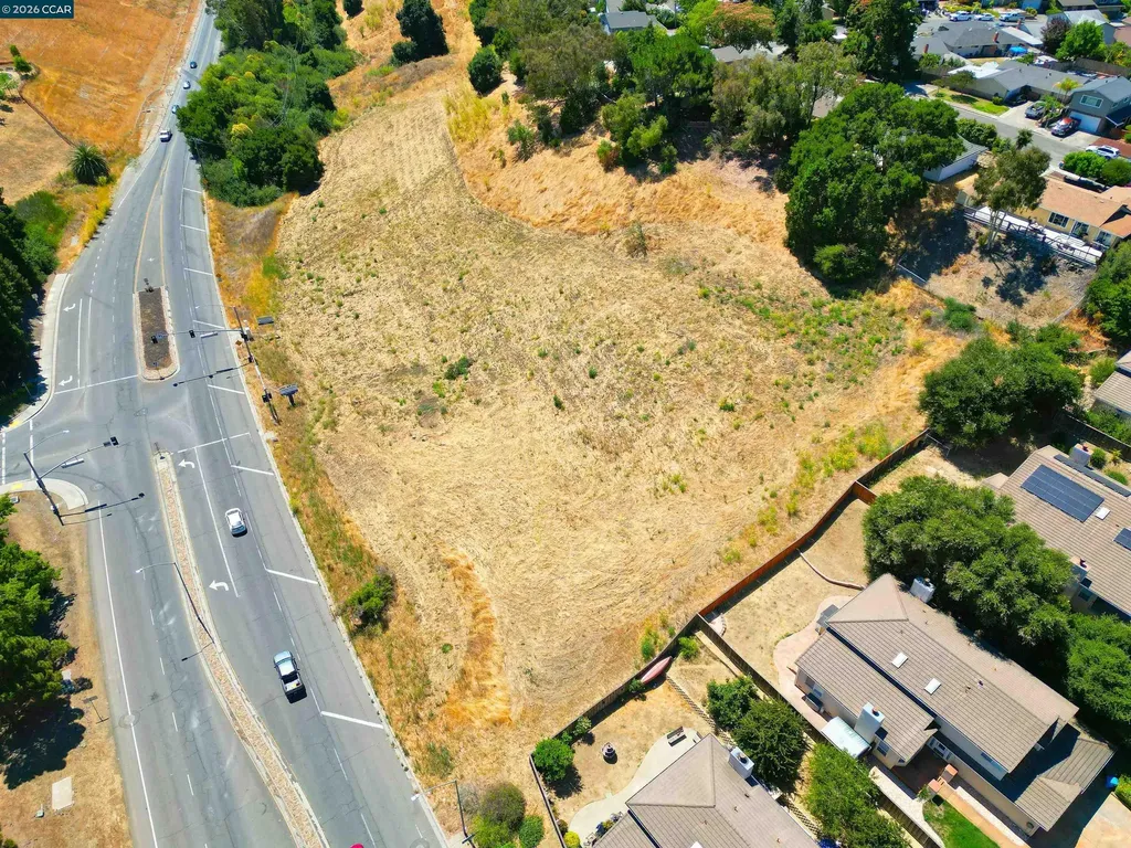 1025 Columbus Parkway Vallejo CA 94591