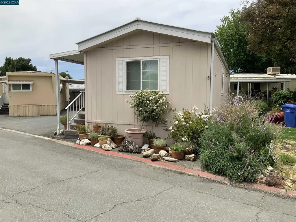 66 The Trees Drive Concord CA 94518
