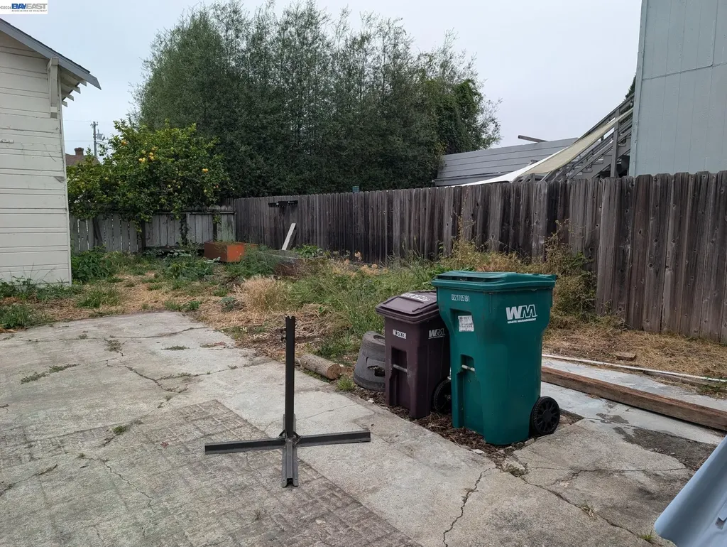 3873 West Street Oakland CA 94608