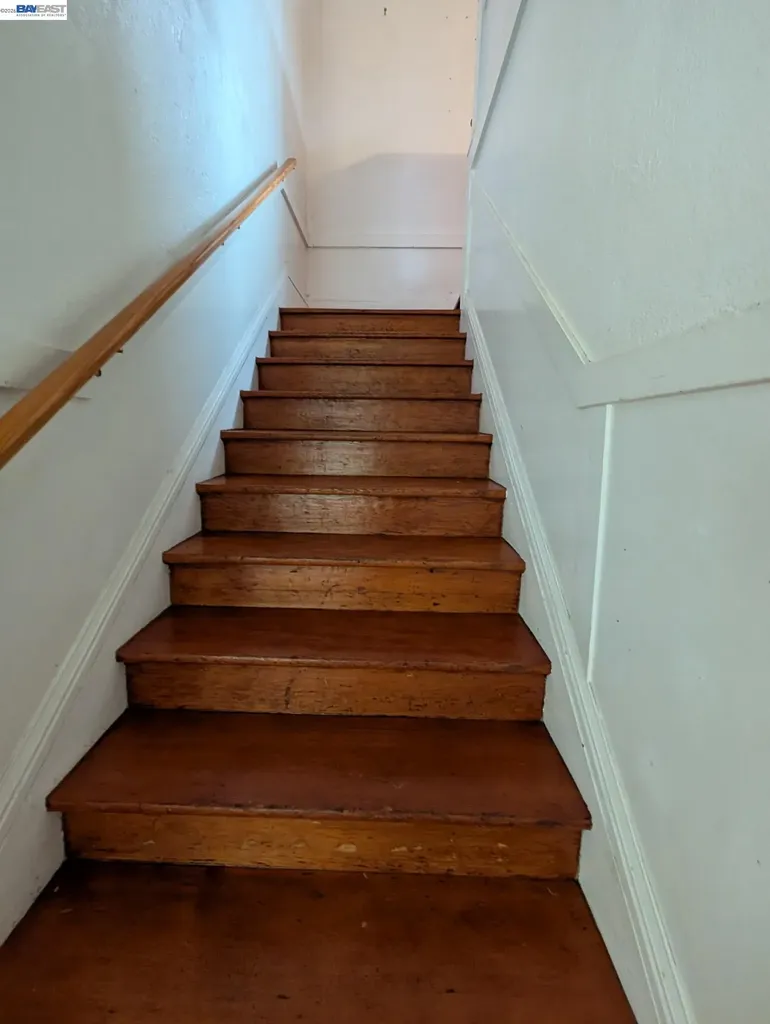 3873 West Street Oakland CA 94608
