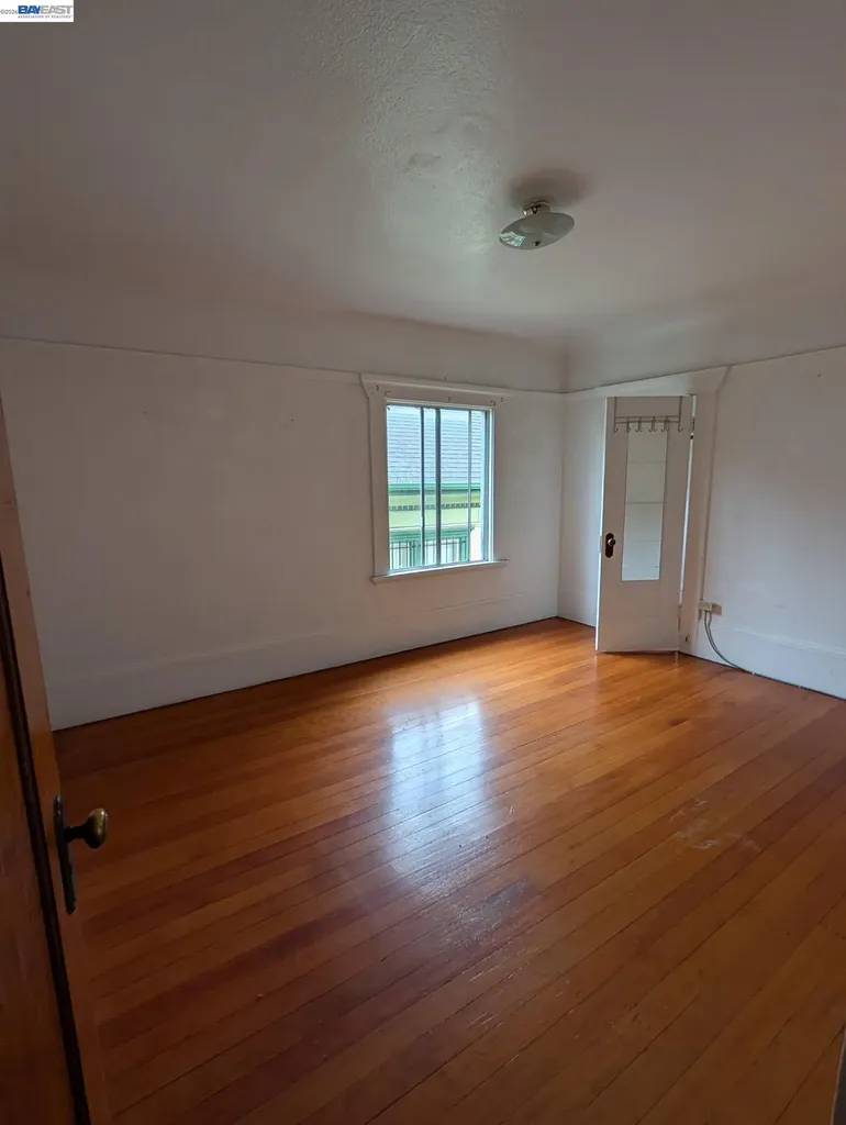 3873 West Street Oakland CA 94608